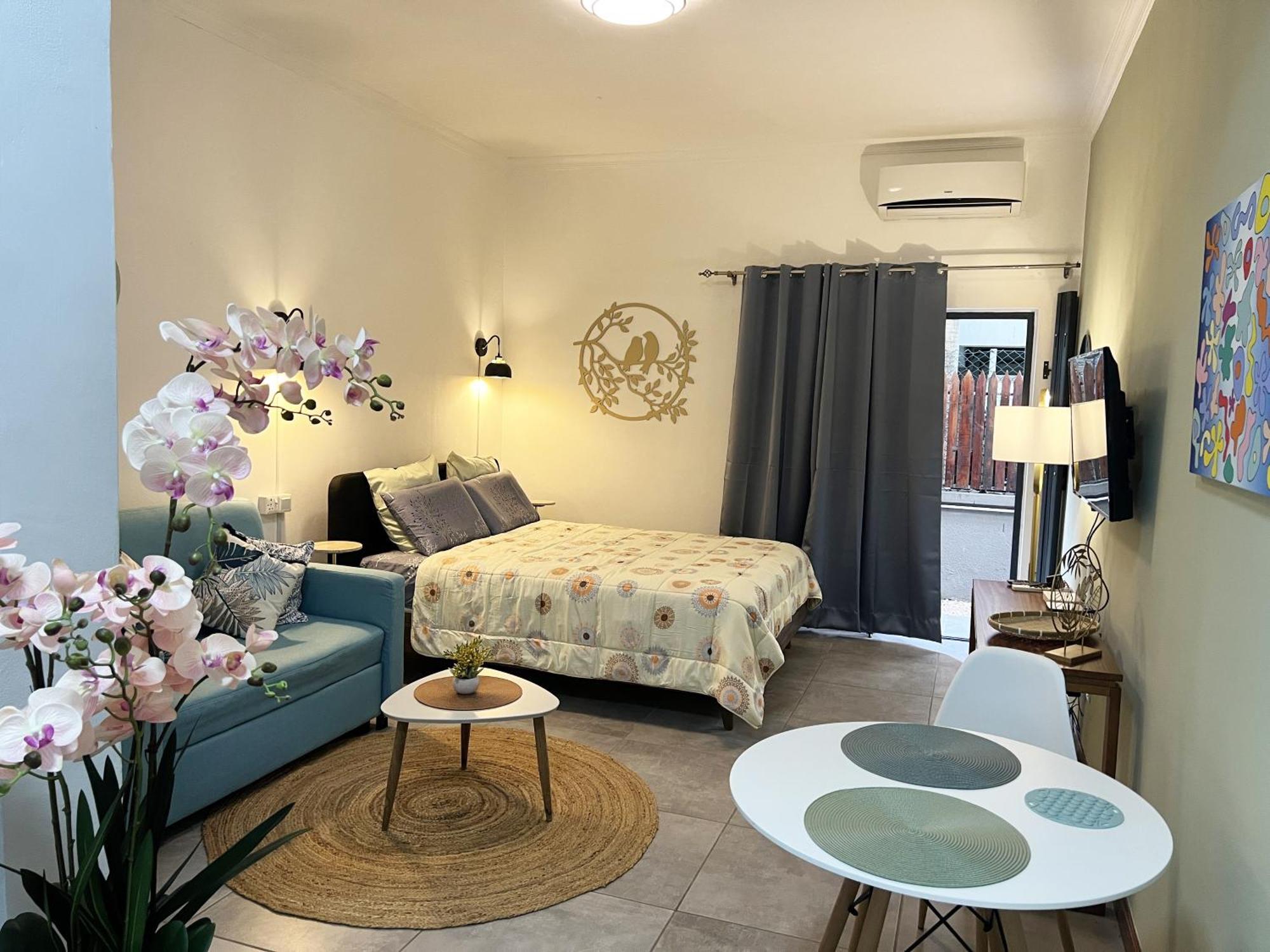 Newly Renovated Studio Apartment With Rooftop Pool, Few Steps To The Beach Flic en Flac Exterior foto